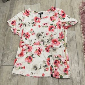 Medium Jaanuu scrub top